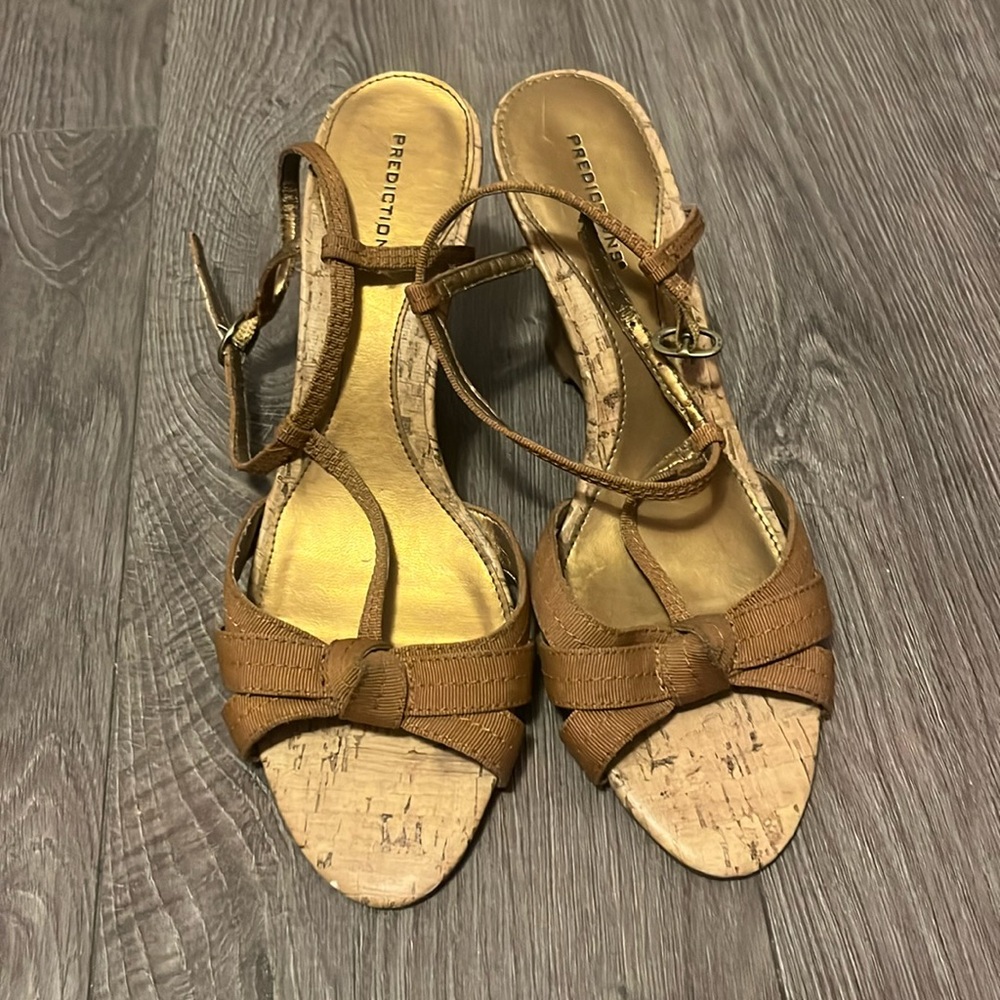 ☀️Gorgeous cork wedges size 10